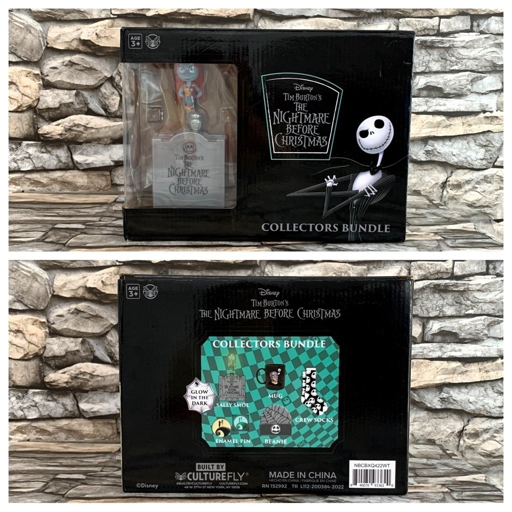 #59 Nightmare Before Christmas Jack Sally GITD Collector Set Pin Beanie Mug Sock